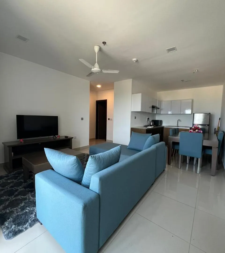 Esta - Sea View Luxury Beach Apartment Negombo